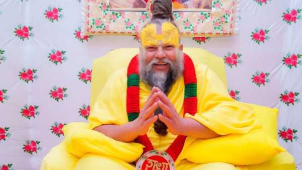 Premanand Maharaj (2)