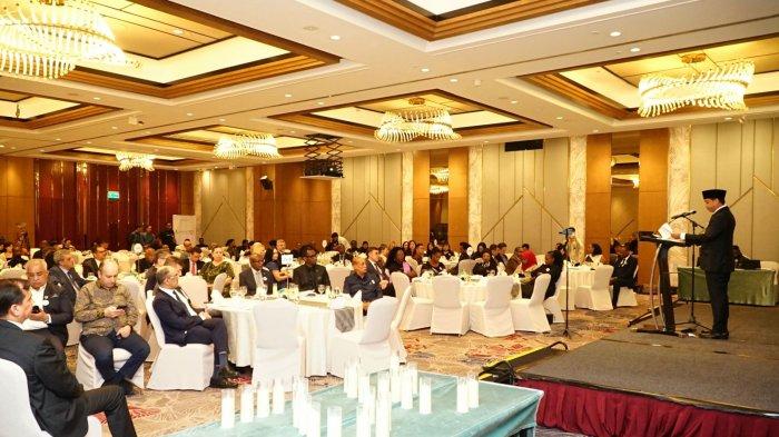 Komunitas Rwanda di Indonesia bersama Kedutaan Besar Republik Rwanda di Jakarta hari ini memperingati peringatan ke-32 Genosida 1994 terhadap suku Tutsi di Rwanda. Acara yang diadakan di Hotel Mandarin Oriental, Jakarta, ini dihadiri oleh para pejabat Pemerintah Indonesia, anggota Korps Diplomatik, dan Sahabat Rwanda.
