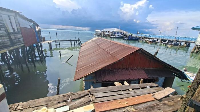 Rumah ambruk di Ktb