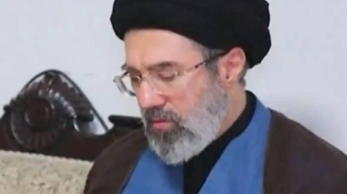 TAK SADARKAN DIRI - Potret Mojtaba Khamenei, pemimpin baru Iran Pengganti Ali Khamenei. Mojtaba dikabarkan tak sadarkan diri.