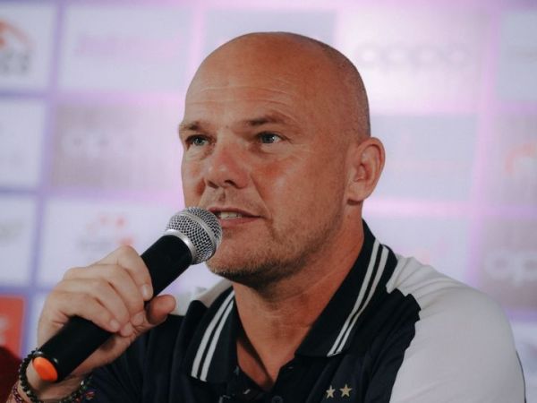 Pelatih Bali United, Johnny Jansen. 