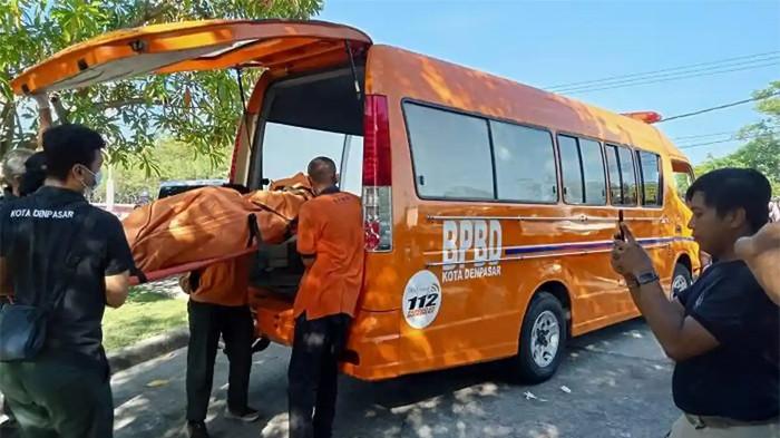 TEWAS DIBAKAR - HA (28) asal Semarang dan seorang pria bernama Egi ditemukan tewas dengan kondisi tubuh terbakar. Jenazah kedua korban ditemukan di area rawa depan Restoran B Sirip Tuna Biru kawasan Jalan Raya Pelabuhan Benoa, Jumat (10/4/2026) dini hari.