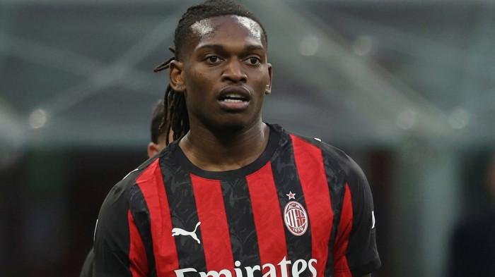 BIANG KEROK - Ekspresi Rafael Leao ketika AC Milan dipermalukan Udinese dengan skor 0-3, pada giornata 32 Liga Italia Serie A, di Stadion San Siro, Minggu (12/4/2026). Ia dituding sebagai biang kerok kekalahan memalukan Rossoneri di kandang sendiri.
