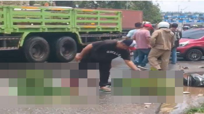 KECELAKAAN MAUT DI BATAM - Tangkap layar video lakalantas di Batam yang viral di medsos dekat Pelabuhan Batu Ampar, Kota Batam, Provinsi Kepulauan Riau (Kepri). Satlantas Polresta Barelang kini menangani kasus kecelakaan maut di Batam itu.