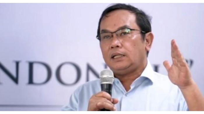 PENDIRI SMRC - Foto Saiful Mujani, pendiri pendiri lembaga survei dan riset bernama Saiful Mujani Research dan Consulting (SMRC). Saiful meminta Presiden Prabowo Subianto agar dijatuhkan lantaran dinilai tidak bisa dinasihati.