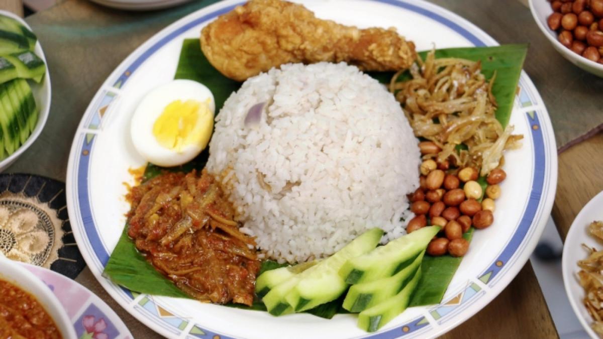 Ilustrasi nasi rames, menu makan siang di Jakarta Selatan