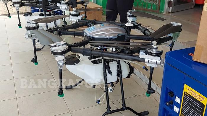 DRONE - Drone pertanian yang dibagikan kepada brigade pangan di Kabupaten Bangka Selatan, Selasa (14/4/2026). Terdapat tiga unit drone dibagikan untuk petani di Desa Rias dan Desa Batu Betumpang.