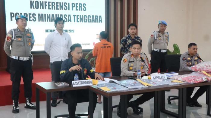 KONPERS : Polres Minahasa Tenggara (Mitra) menggelar konfrensi pers terkait kasus pembunuhan yang terjadi di desa Ratatotok, Mitra, Sulawesi Utara, Selasa 14 April 2026.