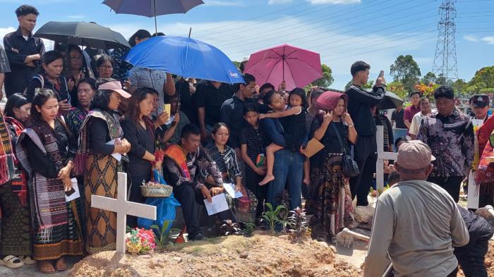 Pemakaman Brtipda Natanael Simanungkalit di TPU Sei Temiang Batam dkls
