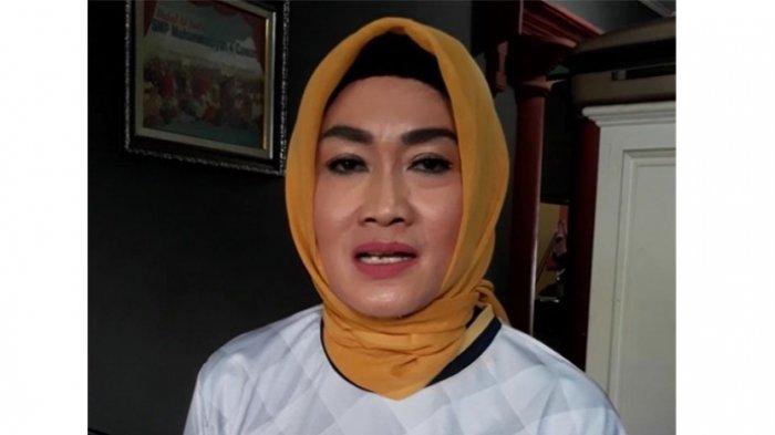 Sri Wulansih, Ibunda artis Julia Perez.