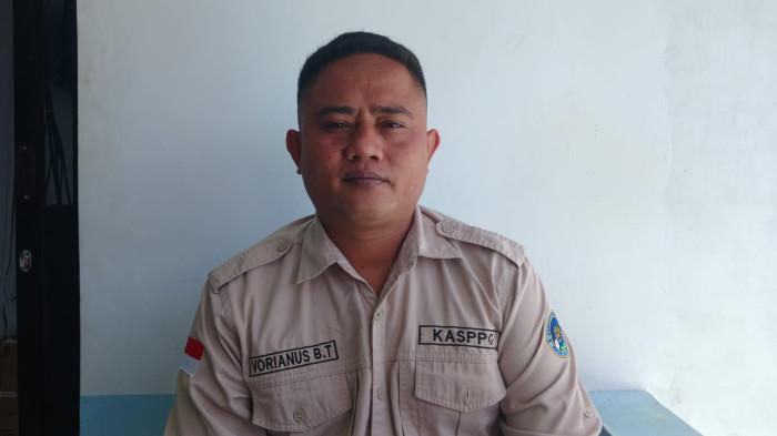 KEPALA SPPG - Kepala Satuan Pelayanan Pemenuhan Gizi (SPPG) Bunaken–Molas, Vorianus BT, Kamis (16/4/2026). Ia angkat bicara terkait keluhan orang tua/wali murid mengenai penyaluran MBG Kelurahan Molas, Kecamatan Bunaken, Kota Manado, Sulawesi Utara.