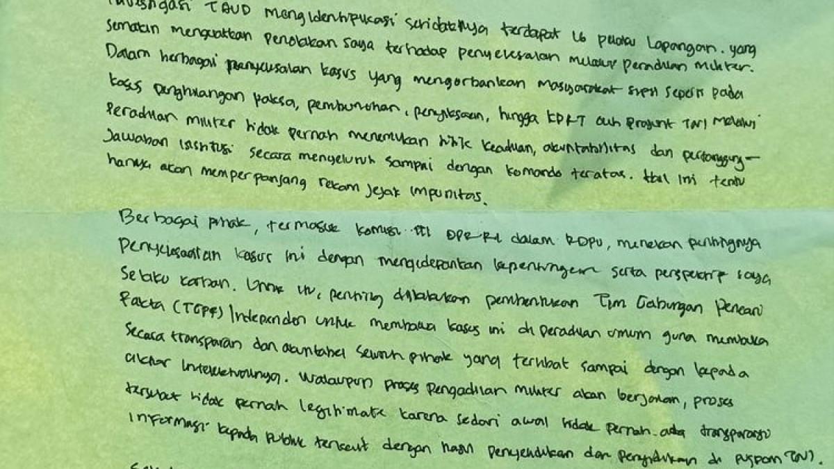 KASUS ANDRIE YUNUS - Surat tulisan tangan dari Wakil Koordinator KontraS, Andrie Yunus yang ditujukan untuk Presiden Prabowo Subianto. Surat dibacakan oleh anggota Tim Advokasi untuk Demokrasi di depan pintu gerbang Istana Kepresidenan, Jakarta Pusat, Jumat (17/4/2026).