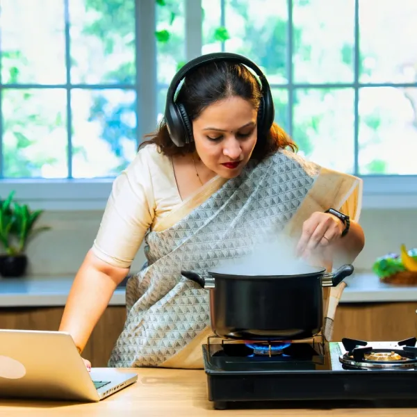 Woman who sees faces in everyday objects experiencing cognitive flexibility