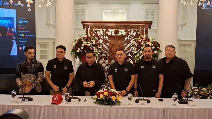 REAL MADRID vs BARCELONA - Gubernur DKI Jakarta Pramono Anung bersama Promotor dan penyelenggaraan Clash of Legends Jakarta saat konferensi pers di Balai Kota, Senin (12/1/2026).