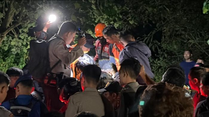 Proses pencairan dua bocah hanyut di Sungai Bulango Gorontalo
