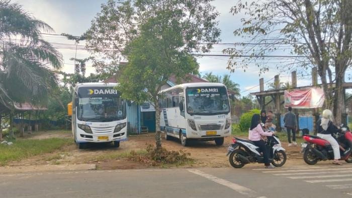 JADWAL DAMRI - Tampak Bus Damri rute Tana Tidung - Malinau akan berangkat melalui terminal di Jalan Perintis, Tideng Pale, Kecamatan Sesayap, KTT, Kaltara, Sabtu (18/4/2026). Simak update jadwal dan tarif Bus Damri terbaru rute Tana Tidung ke Malinau, pada Sabtu 18 April 2026. (TribunKaltara.com /Rismayanti)