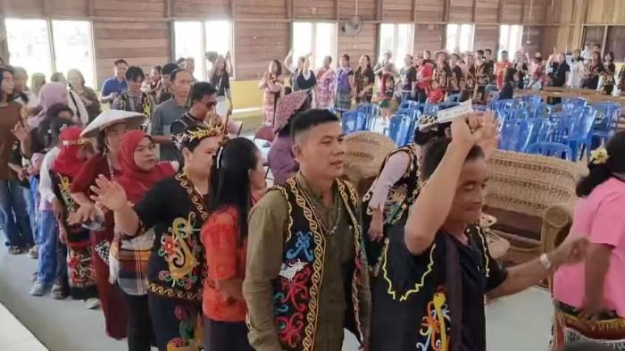 Panen perdana di Malinau 02