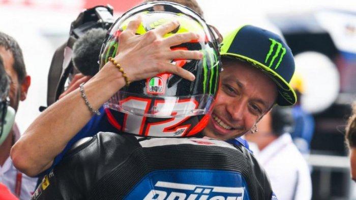 Jadwal MotoGP 2023 live via Siaran Langsung Trans 7, Live Streaming Trans 7 dan TV Online www.trans7.co.id. Bezzecchi diminta lepas status murid Rossi. Foto Valentino Rossi dan Marco Bezzecchi