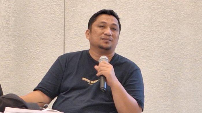 Pakar hukum tata negara, Feri Amsari dilaporkan ke polisi terkait kritiknya kepada pemerintah