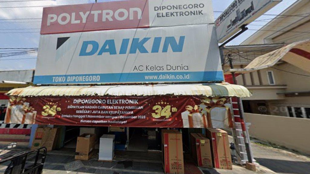 Foto Toko Diponegoro Elektronik di Jl. Diponegoro No.45, Cepu, Kecamatan Cepu, Kabupaten Blora, Jawa Tengah 58112, yang diambil Google Maps pada Desember 2023.