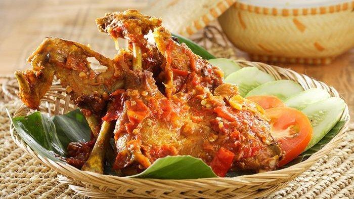 Resep Bebek Goreng Penyet Enak Ini Bikin Kita Ogah Mampir Ke Restoran Lagi