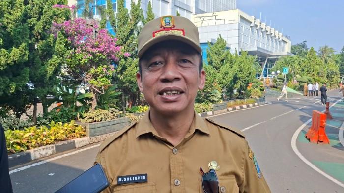 ADA PIUTANG PBB - Kepala Bapenda Kota Bekasi, M Solikhin, saat ditemui di Kawasan kantor Pemerintah Kota (Pemkot) Bekasi, Kecamatan Bekasi Selatan, Senin (20/4/2026). (TribunBekasi/RendyRutamaPutra).