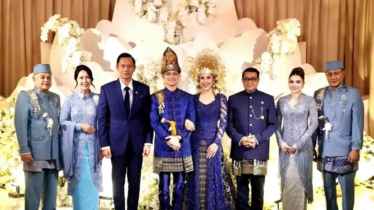 SAKSI PERNIKAHAN - Agus Harimurti Yudhoyono alias AHY jadi saksi dalam pernikahan Teuku Rassya dan Cleantha Islan, Minggu (12/4/2026)