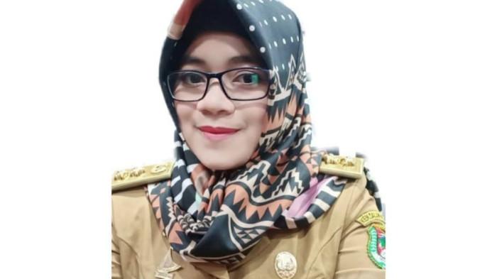 PROFIL TOKOH - Nur Ainung S Parampasi, Kabid Informasi Diskominfostatisper Mamuju Tengah menceritakan skenario profilnya, Rabu (4/2/2026). (Sandi/Tribun)