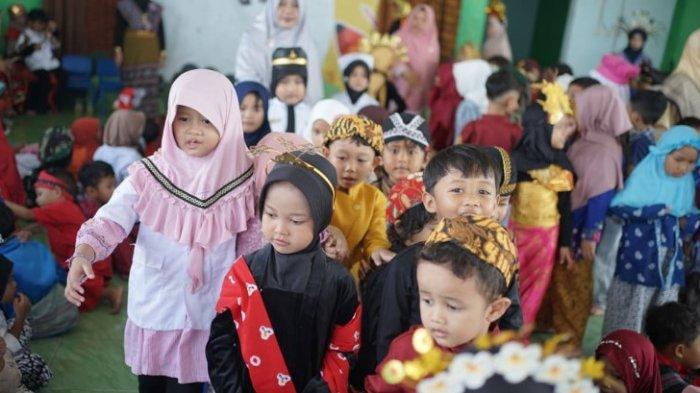Melalui peringatan Hari Kartini, Sekolah Al Abidin berharap nilai-nilai perjuangan Kartini dapat terus hidup dalam diri generasi muda, khususnya dalam semangat belajar, berkarya, dan menghargai keberagaman.