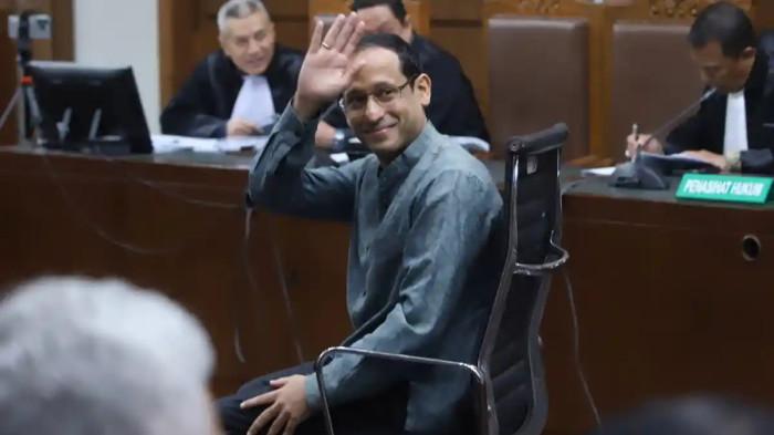 SIDANG DAKWAAN - Mantan Menteri Pendidikan Kebudayaan, Riset, dan Teknologi RI (Mendikbudristek) Nadiem Makarim menjalani sidang dengan agenda dakwaan dugaan korupsi pengadaan Chromebook dalam Program Digitalisasi Pendidikan pada Kemendikbudristek periode 2019-2022 di PN Tipikor Jakarta Pusat, Senin (5/1/2026). Kapuspen TNI menegaskan kehadiran anggotanya di sidang Nadiem semata-mata menjalankan tugas sesuai ketentuan yang berlaku.