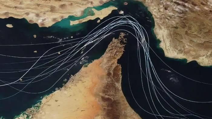 SELAT DIBUKA - Ilustrasi Selat Hormuz. Iran akhirnya mau membuka Selat Hormuz. Setelah Netanyahu bersedia melakukan gencatan senjata.