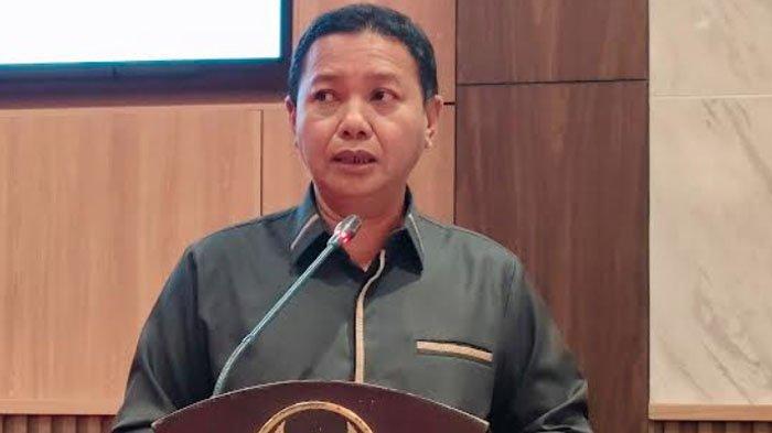 DPRD - Anggota Komisi II DPRD Sumenep, Masdawi. Ia mengingatkan pemerintah terkait lahan atau aset pemerintah yang digunakan untuk gerai KDMP harus berdasar hukum yang jelas, Selasa (21/4/2026).