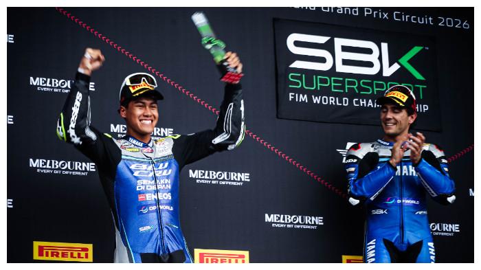 Rider binaan Yamaha Racing Indonesia, Aldi Satya Mahendra menorehkan prestasi luar biasa dengan mencetak sejarah di World Supersport 2026. Dia meraih podium 2 di kejuaraan dunia tersebut pada seri perdana yang berlangsung di sirkuit Phillip Island Australia. 