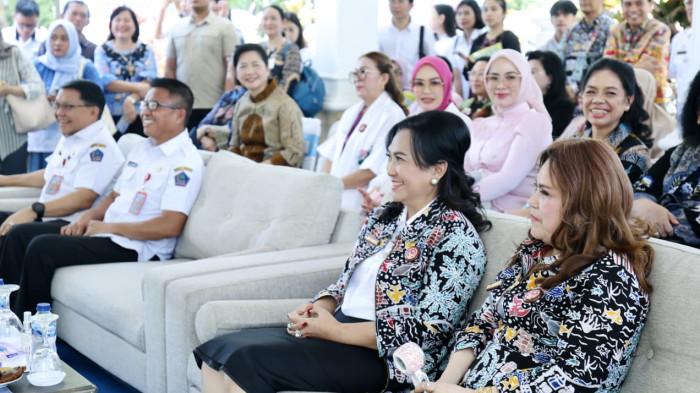 GALERI - YSK menegaskan kehadiran galeri ini bukan sekadar tempat pameran, tetapi diharapkan menjadi ikon baru pariwisata Sulawesi Utara. Terlebih dengan meningkatnya kunjungan wisatawan mancanegara, khususnya dari China.