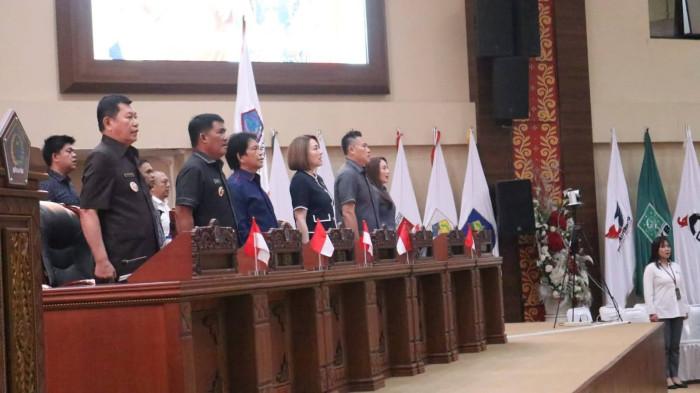 BAHAS: Panitia Khusus (Pansus) Laporan Keterangan Pertanggungjawaban (LKPJ) DPRD Sulawesi Utara totalitas bahas laporan Gubernur Sulut tahun 2025. Satu persatu Organisasi Perangkat Daerah (OPD) Sulawesi Utara dipanggil untuk dimintai keterangannya terkait capaian kinerja.