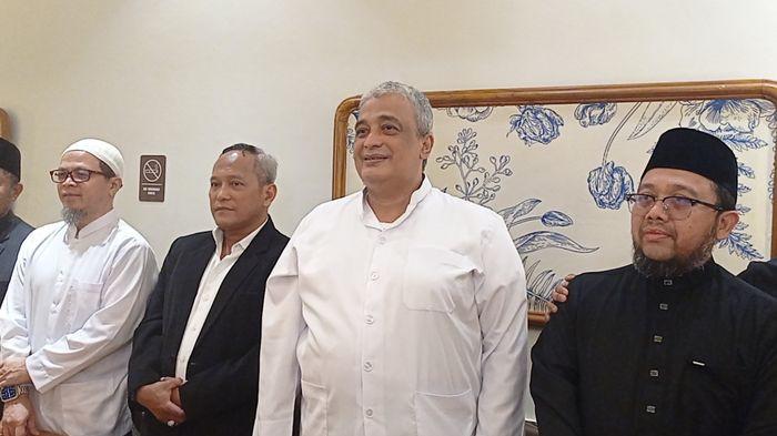 Hb Mahdi dalam jumpa pers di Menteng Jakarta Pusat Rabu