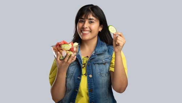 Eating Cucumber On An Empty Stomach