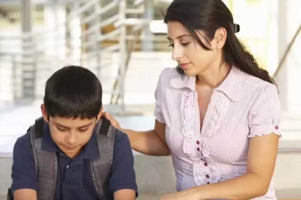 FAFO पालकत्व समजून घेणे: मुलांसाठी साधक आणि बाधक