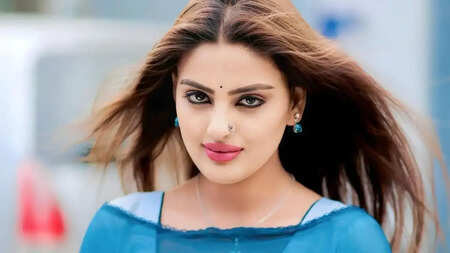 Divyanka Sirohi का 30 वर्ष की उम्र में निधन, मंगलवार की रात आया था हार्ट  अटैक - Divyanka Sirohi Haryanvi Actress Passed Away At The Age Of 30 Due To Heart  Attack |