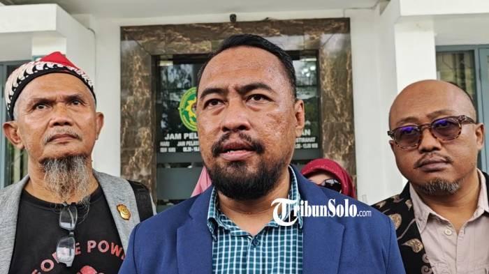 BERI KETERANGAN. Kuasa hukum penggugat Citizen Lawsuit (CLS) Andhika Dian Prasetyo pada Selasa (31/3/2026). Dia menyebut Jokowi melakukan perbuatan melawan hukum.