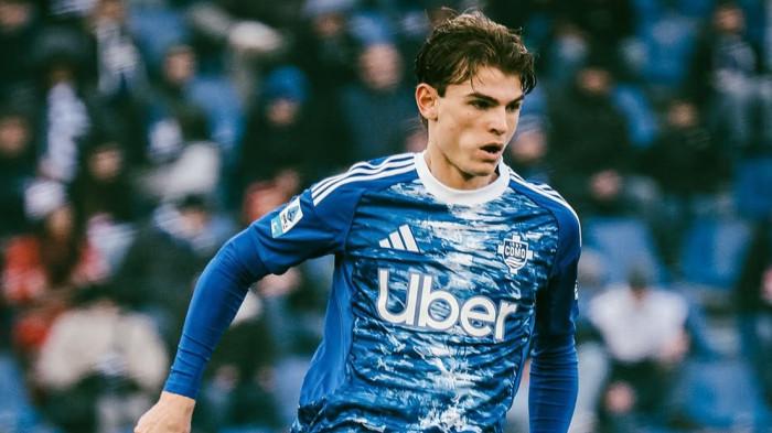 INCARAN INTER MILAN - Aksi Nico Paz pada pertandingan Como vs Atalanta, giornata 23 Liga Italia Serie A, di Stadion Giuseppe Sinigaglia, Minggu (1/2/2026). Playmaker asal Argentina ini menjadi incaran Inter Milan di bursa transfer musim panas 2026.