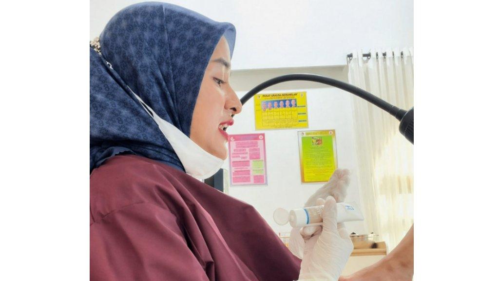 Direkomendasikan Bidan Winda, Pherini Armpit jadi solusi aman untuk cerahkan lipatan tubuh yang menghitam dengan aman dan nyaman.