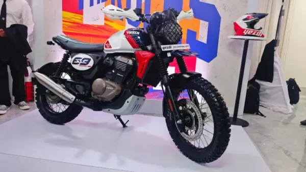 yezdi-scrambler-white