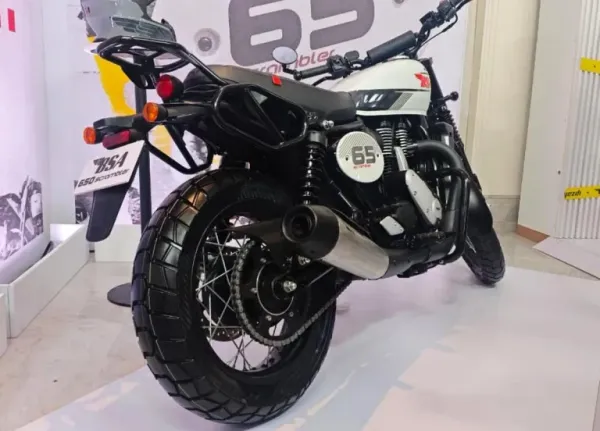 bsa-scrambler-rear