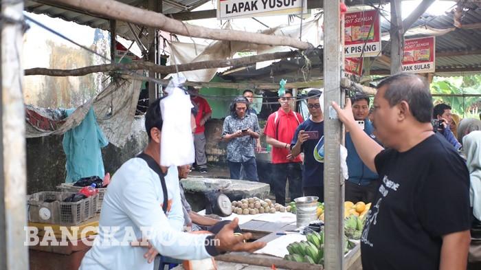 20260424 Saparudin saat meninjau langsung kondisi pasar