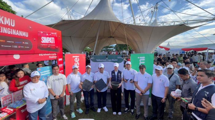 Sejalan dengan tema Hari Bumi global “Our Power, Our Planet”, Telkomsel Jaga Bumi Movement dirancang untuk memantik partisipasi publik melalui tiga pilar aksi Telkomsel Jaga Bumi Future Impact Challenge, Talkshow Series dengan mempertemukan praktisi, pakar dan komunitas peduli lingkungan serta Penanaman Pohon & Lokakarya.