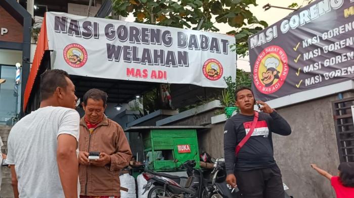 ILUSTRASI - Tim Damkar Kota Semarang saat menuju TKP laporan palsu adanya kebakaran di warung Nasi Goreng Welahan Mas Adi.