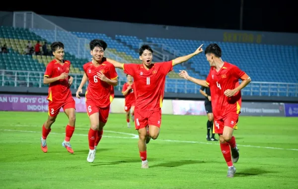 U17 Việt Nam đi vào lịch sử Đông Nam Á: 4 lần vô địch! - Ảnh 1.