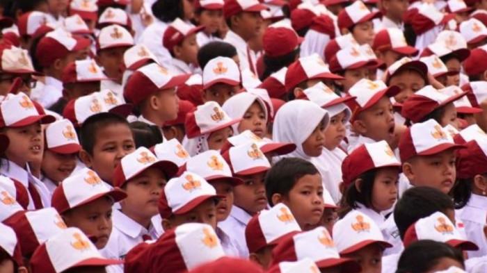 SISWA SD -- Gambaran anak sekolah. 