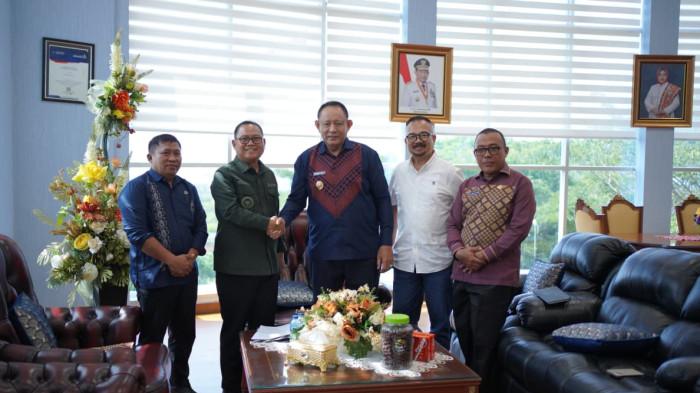 Bupati Gorontalo Utara, Thariq Modanggu bertemu Gubernur ffff
